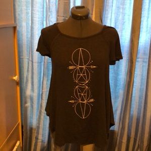 Black and white American eagle shirt